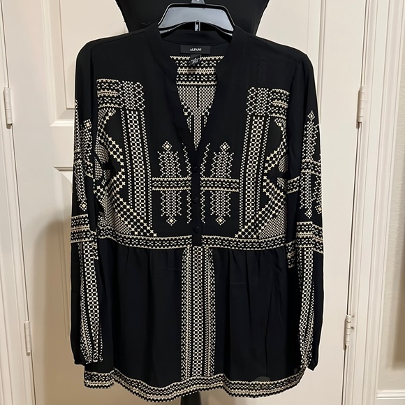 Alfani Tops - Alfani silky long sleeve blouse